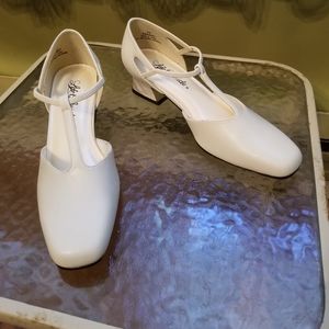 Vintage Life Stride Heels